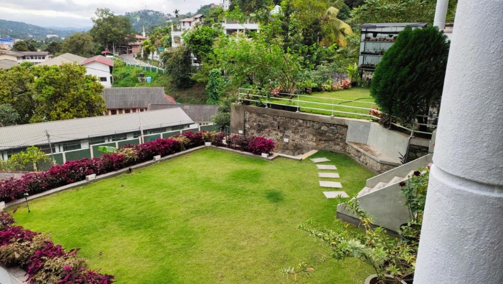 Marvel Hills Kandy Image 35